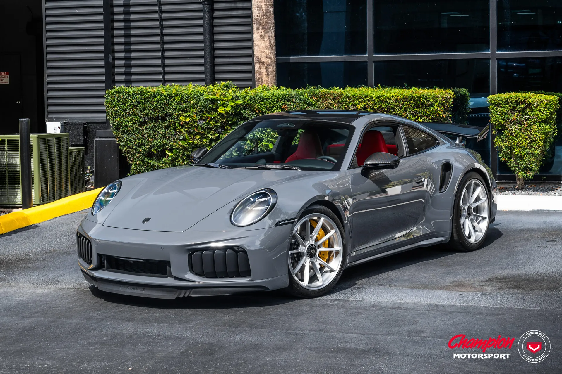 Porsche 992, 3
