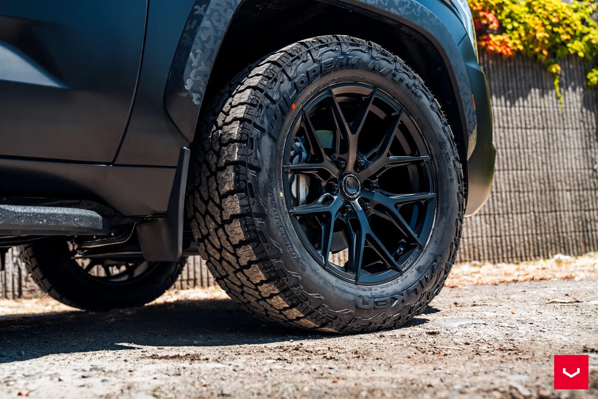 Toyota Sequoia, 8