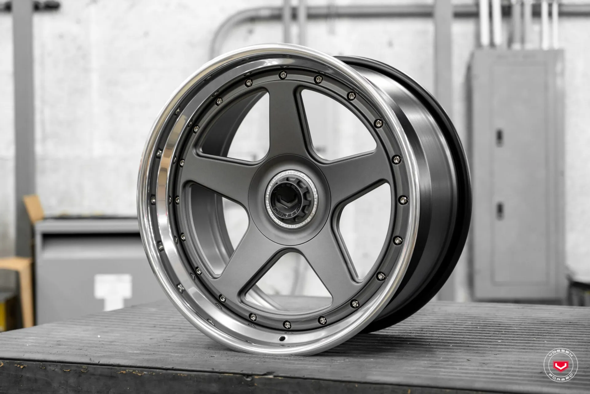 Matte Gunmetal | Gloss Clear, 2