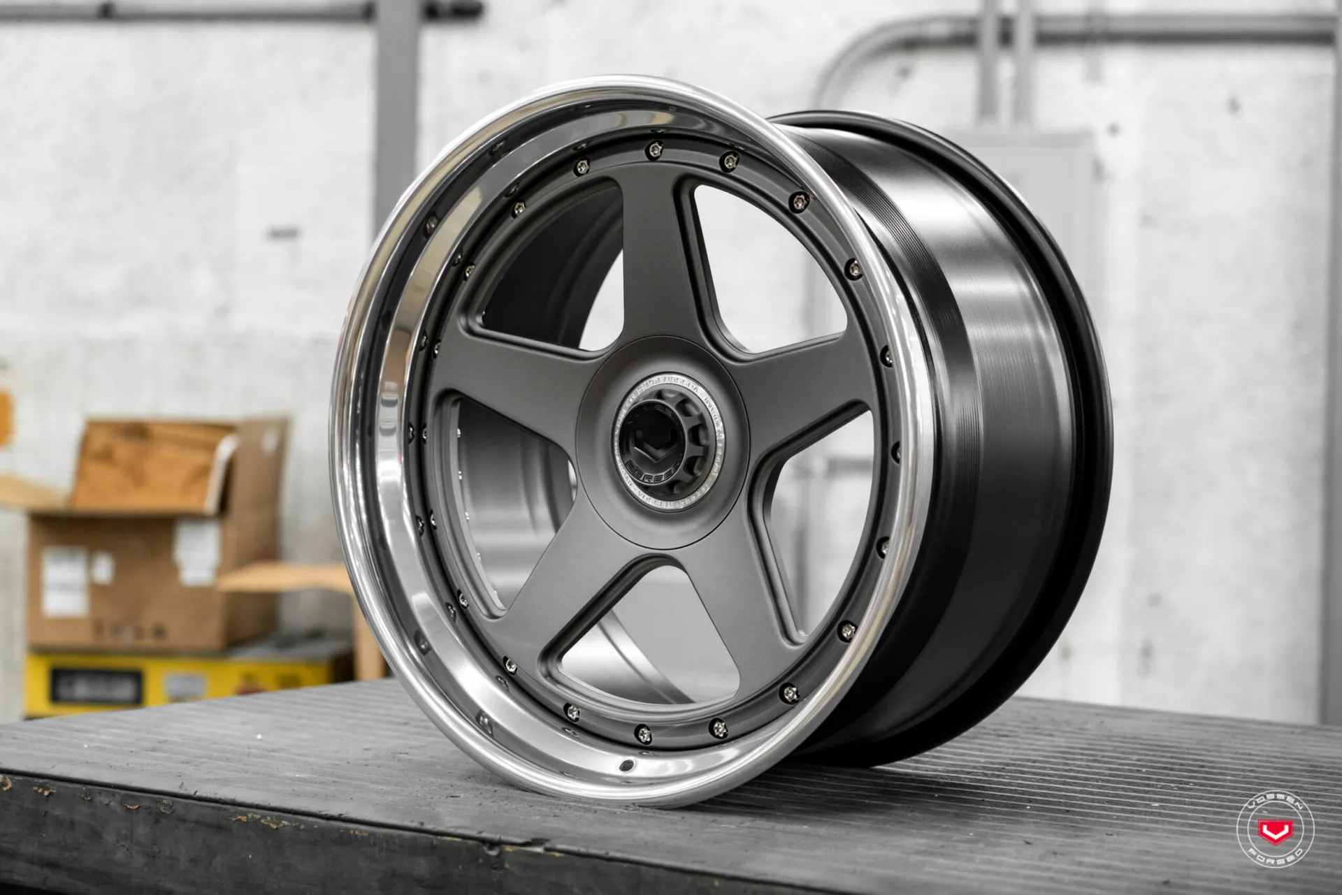 Matte Gunmetal | Gloss Clear, 1