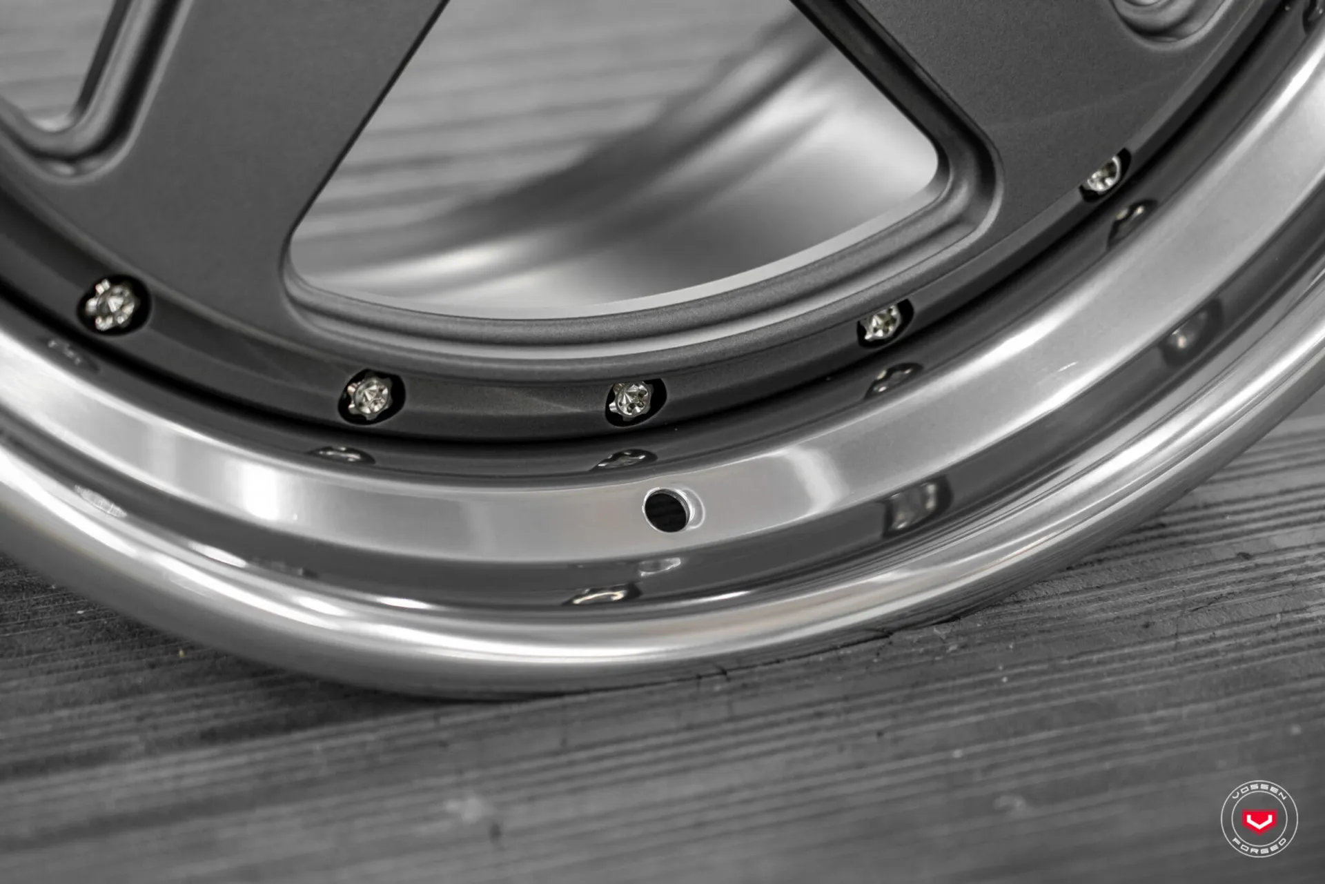 Matte Gunmetal | Gloss Clear, 13