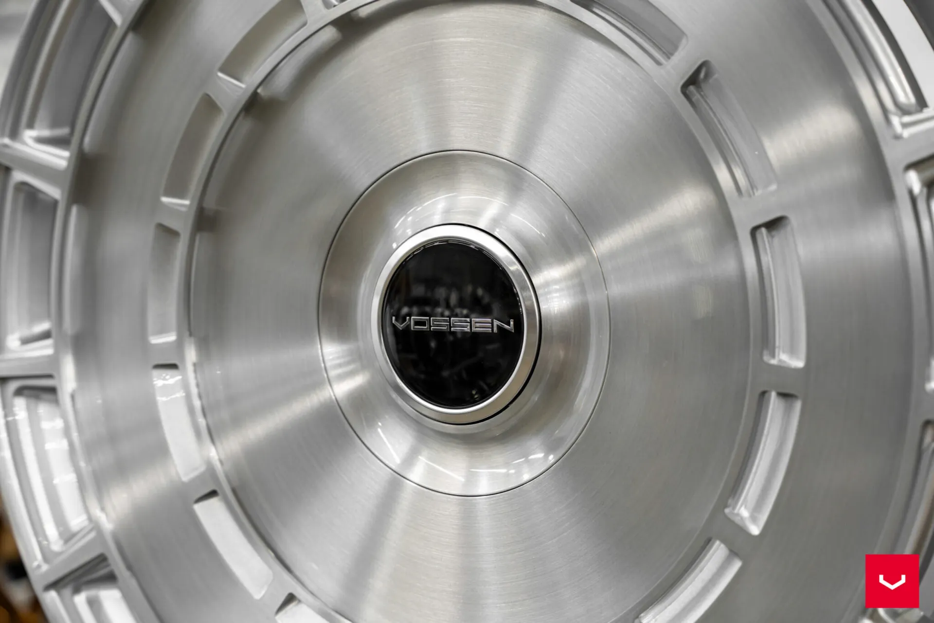 Silver Brushed, 9