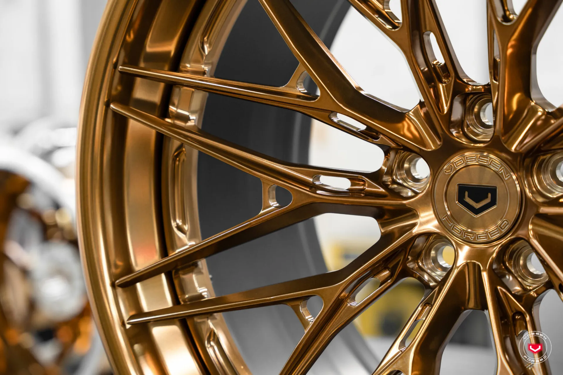 Brickell Bronze | Brickell Bronze, 8
